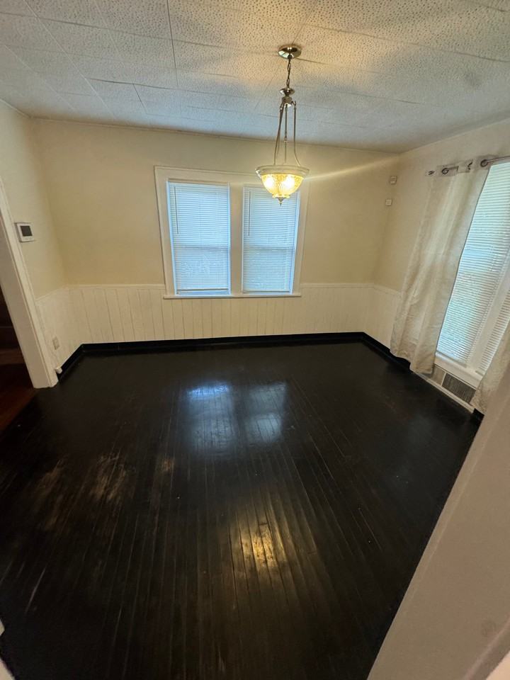 431 Noah Ave - Photo 3 of 8