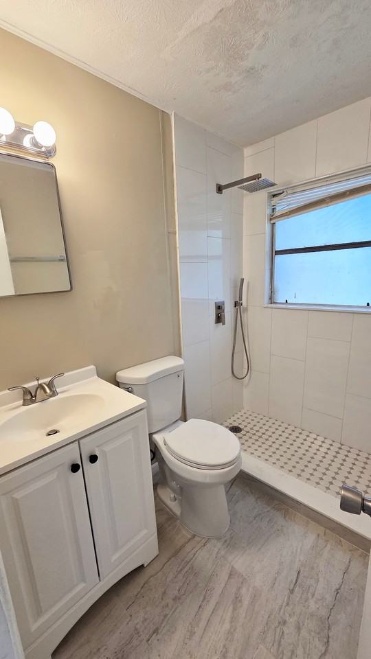 4447 Melvin Cir W - Photo 5 of 14