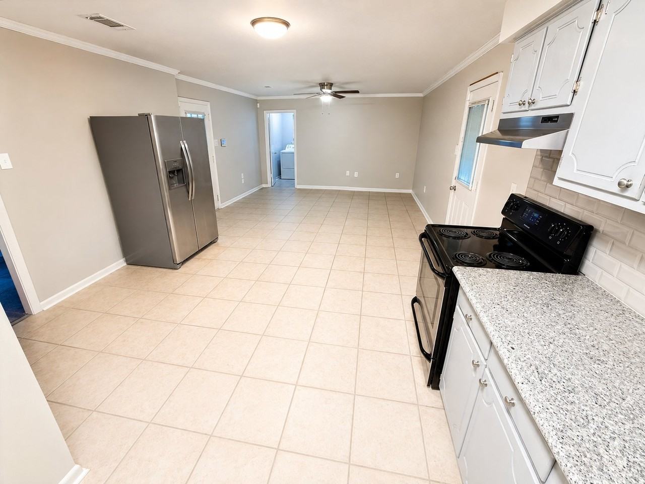 38178 Sunshine St - Photo 4 of 12