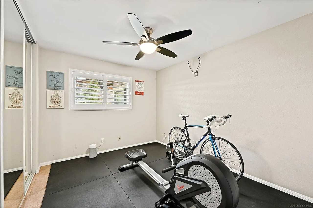 462 Dewane Dr - Photo 6 of 20