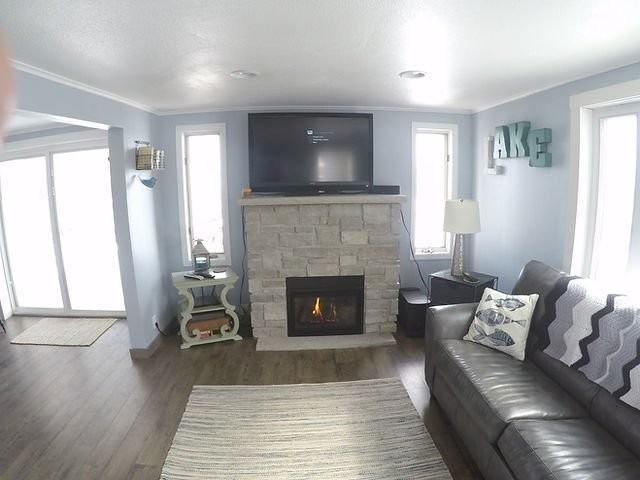 N7921 Lakeshore Dr #B - Photo 4 of 12