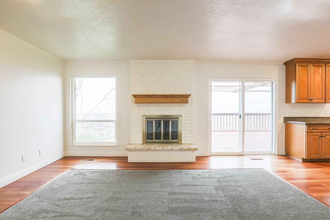 3983 Quail Ridge Dr - Photo 6 of 18