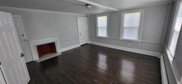 featured image of 117 Spring St #3