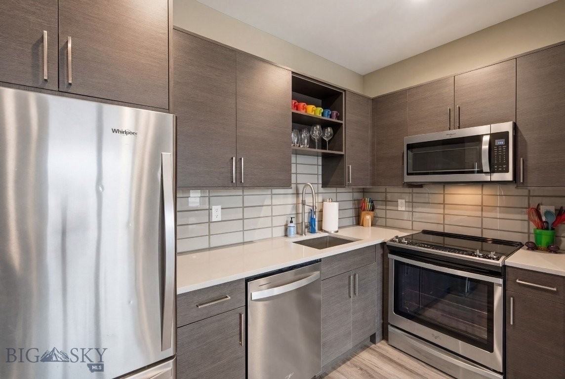 007500 Highnoon Way - Photo 2 of 14
