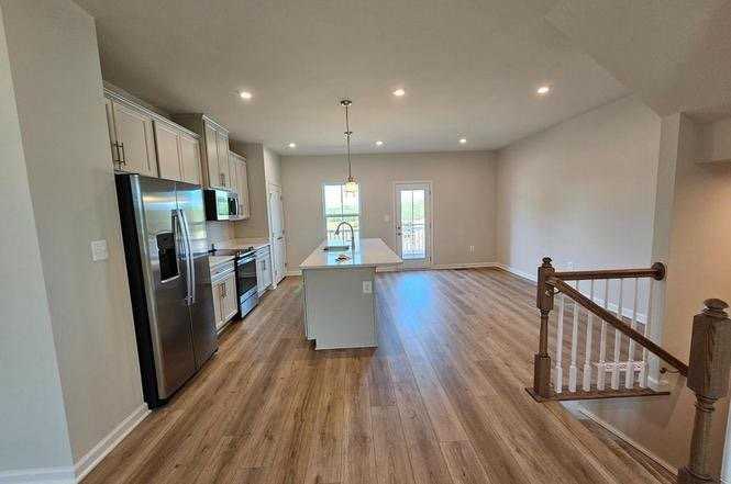 4523 Briarhaven Dr - Photo 2 of 20