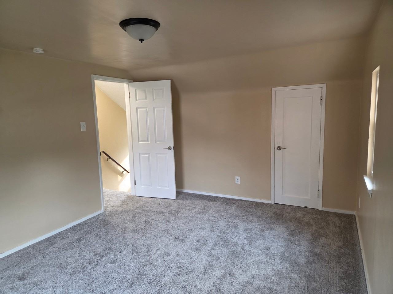 5272 Fieldcrest Dr - Photo 2 of 20