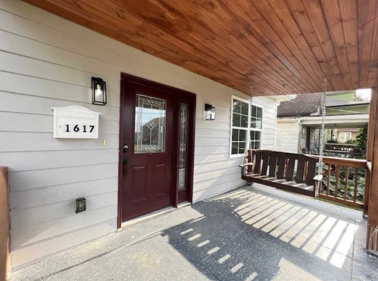 1617 Heiman St - Photo 2 of 13