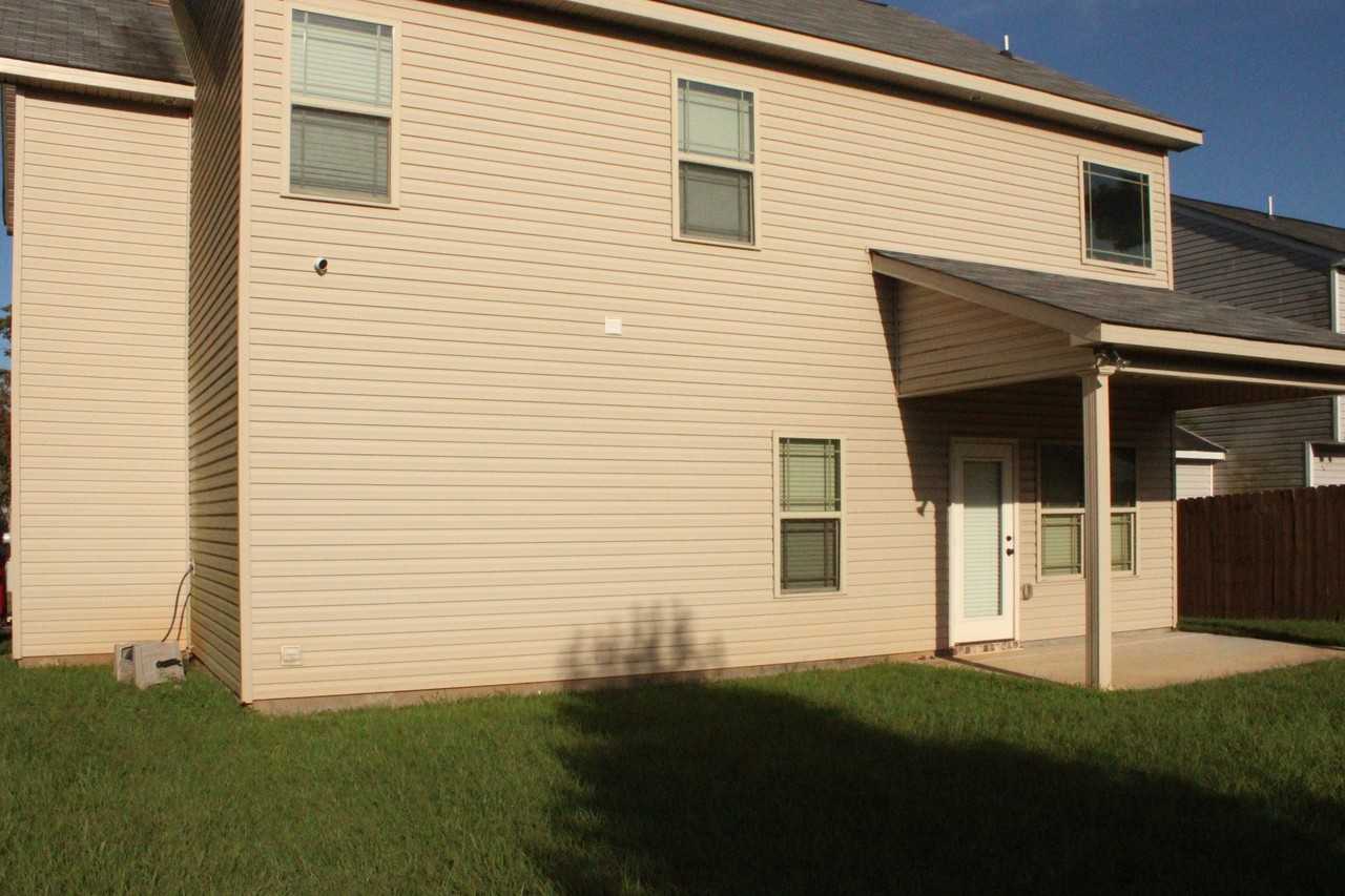 111 Sourwood Ln - Photo 2 of 19