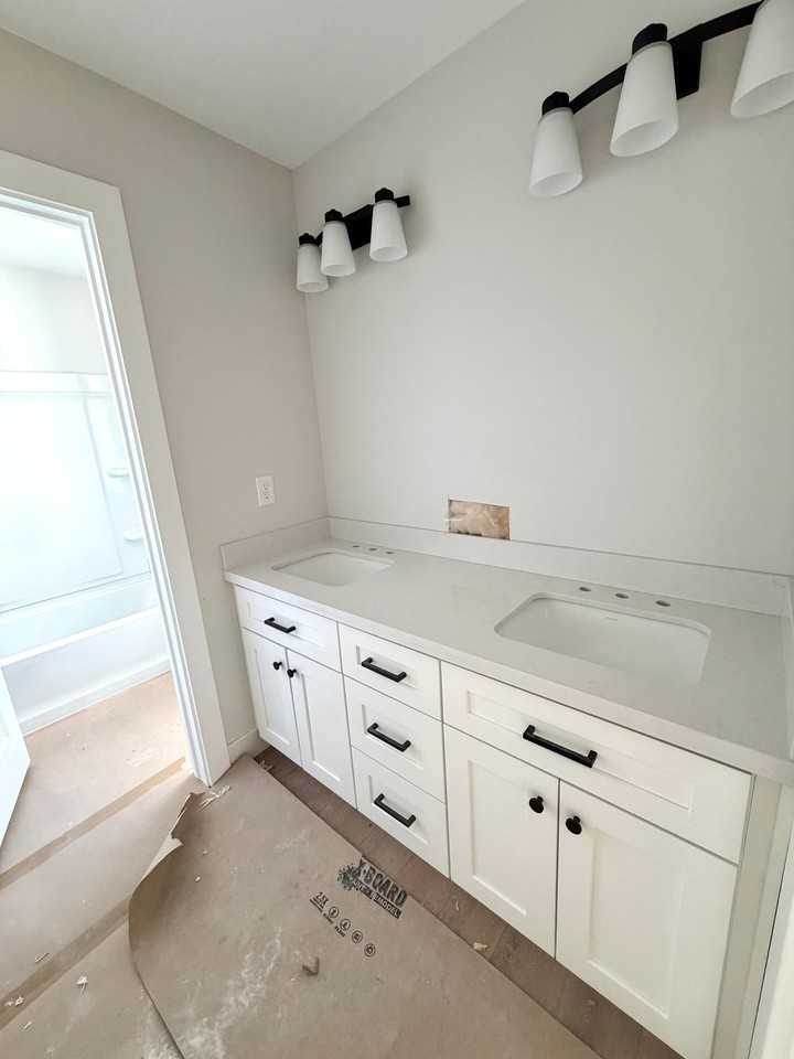 4404 W Mille Lacs Dr - Photo 4 of 6
