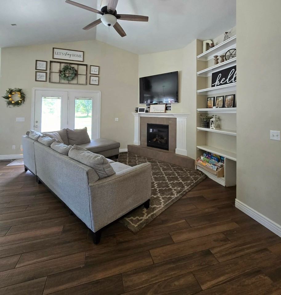 3732 Nw - Photo 2 of 19