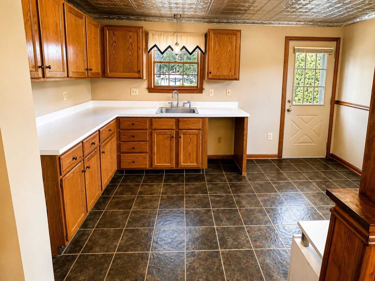 1453 Carew St #2 - Photo 5 of 11