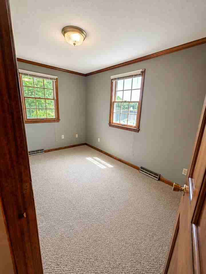 1453 Carew St #2 - Photo 7 of 11