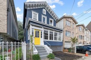 featured image of 114 Oak St #1