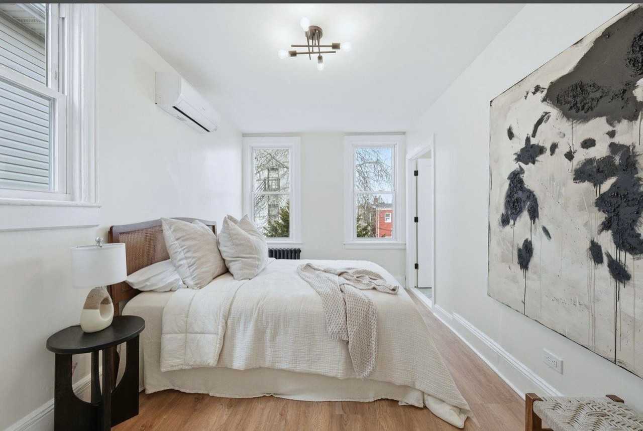 114 Oak St #1 - Photo 6 of 10