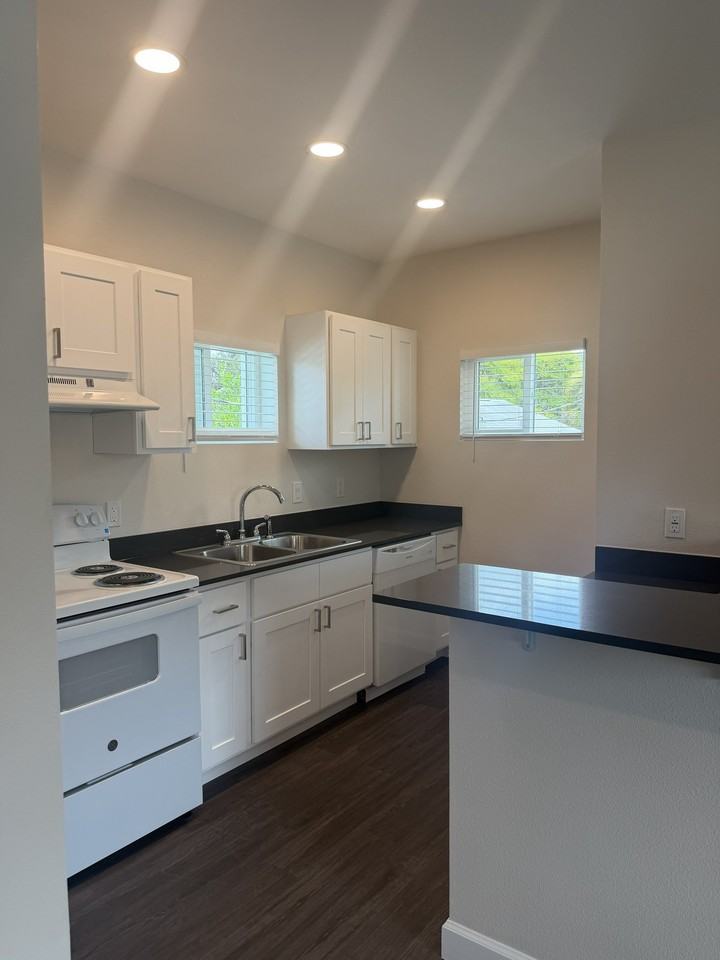 3458 14th Ave S #3460 - Photo 5 of 15