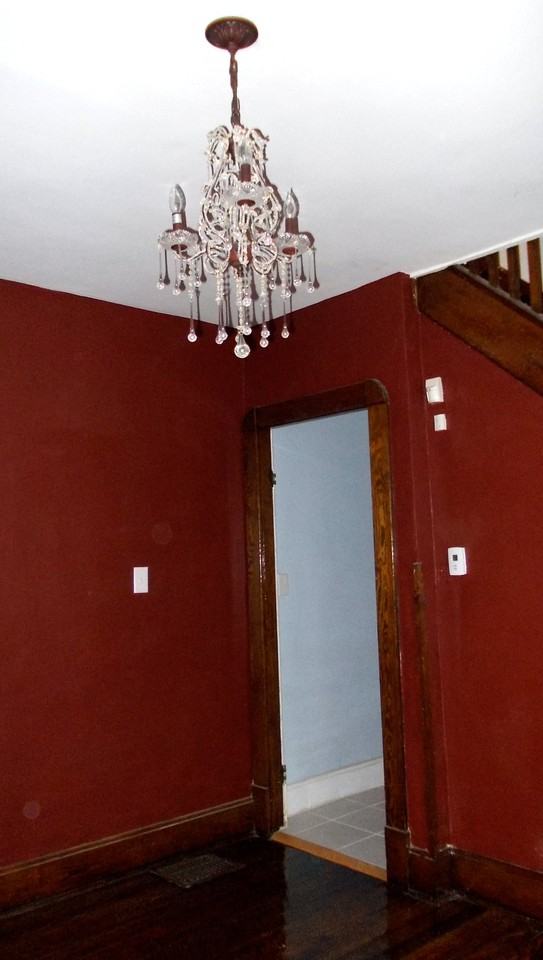 2312 E 12th St - Photo 2 of 16