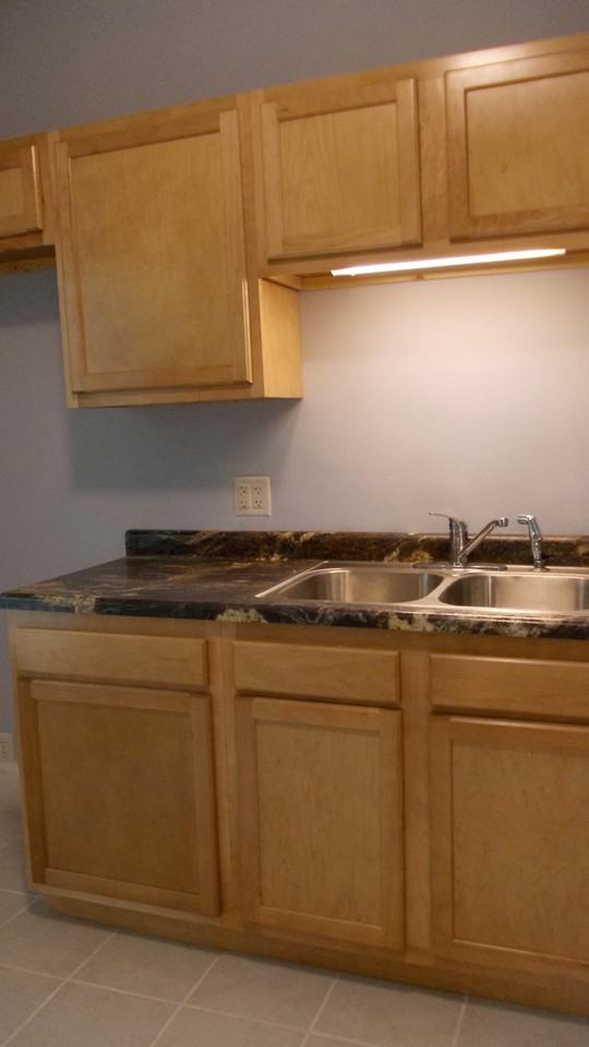 2312 E 12th St - Photo 4 of 16