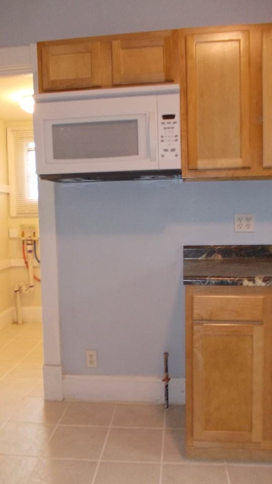 2312 E 12th St - Photo 6 of 16