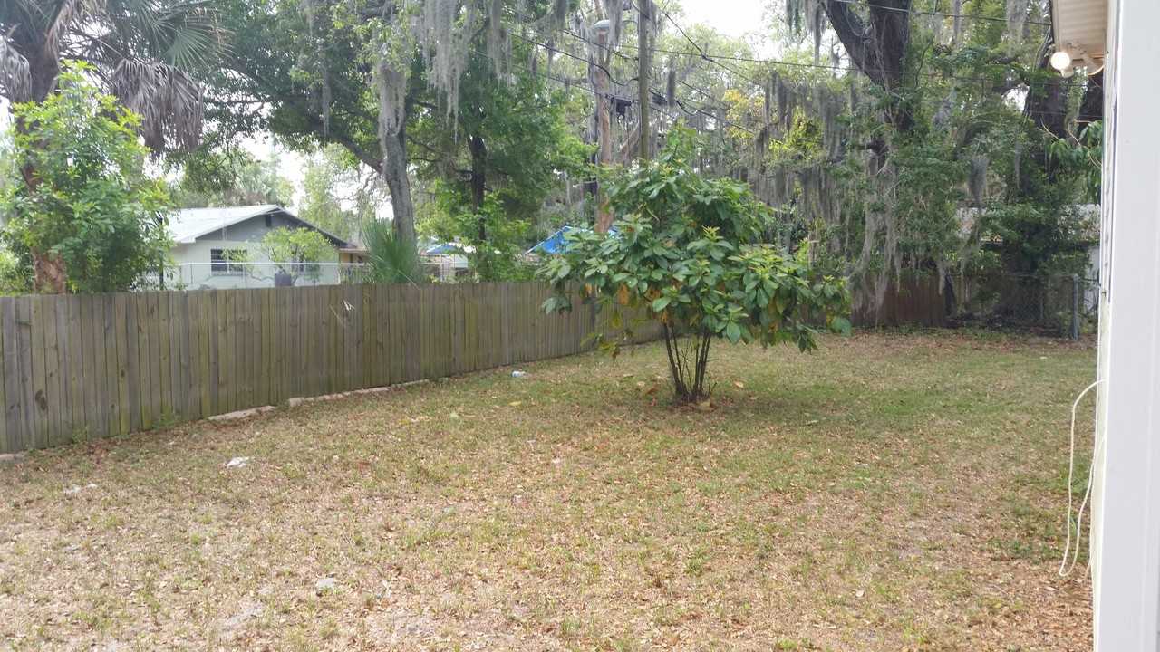 2304 Kingston St S - Photo 7 of 20
