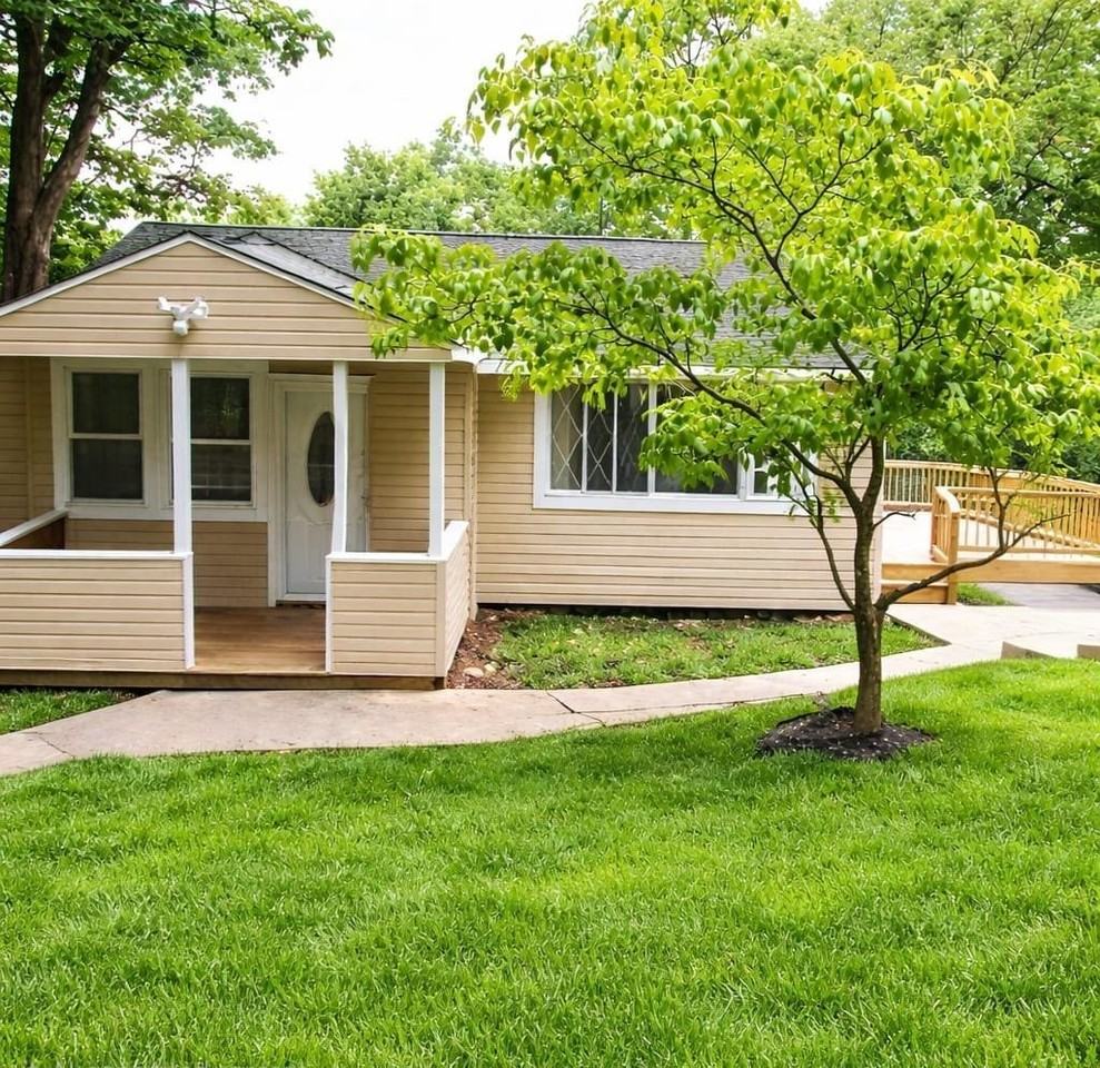 2 Crestwood Trl - Photo 2 of 9