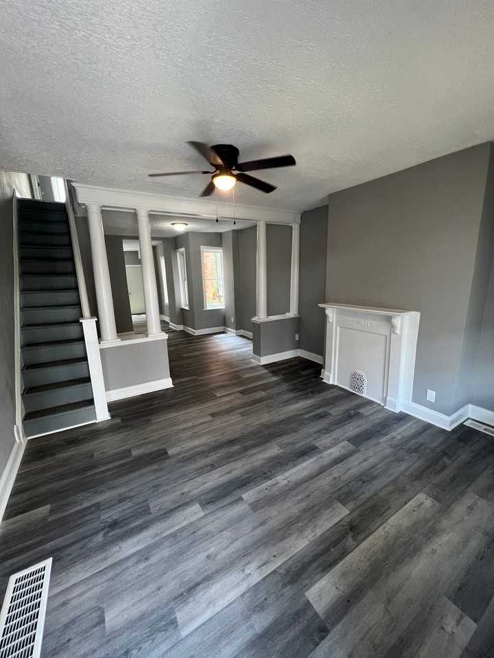 114 N Yewdall St - Photo 2 of 20