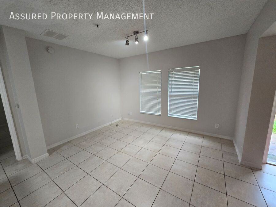 2048 Cypress Bay Blvd - Photo 6 of 16