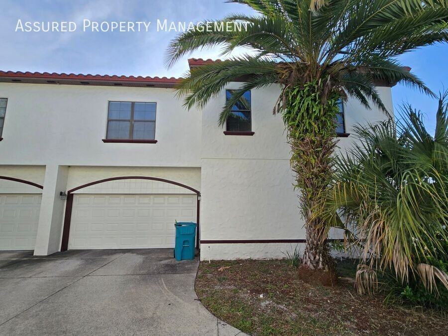 112 E Esther St - Photo 3 of 21