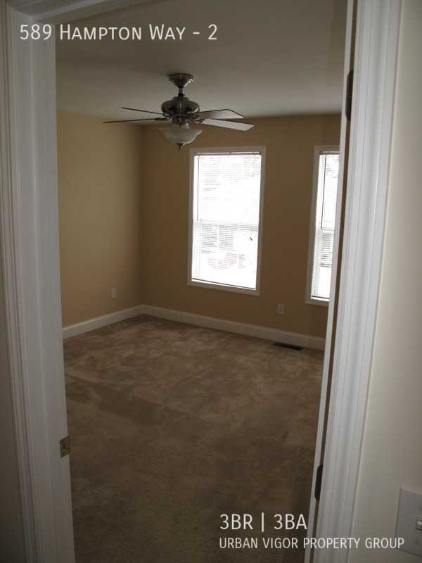 589 Hampton Way #2 - Photo 5 of 15