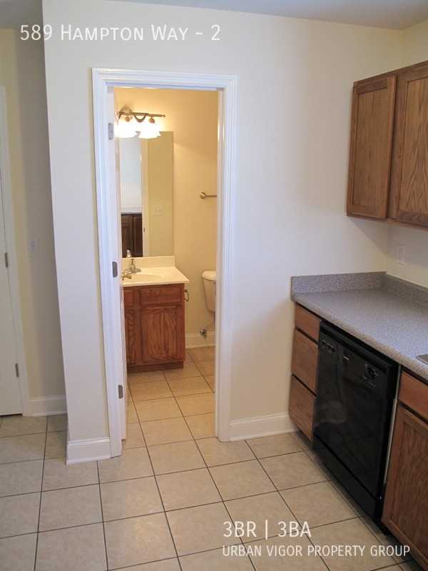 589 Hampton Way #2 - Photo 7 of 15