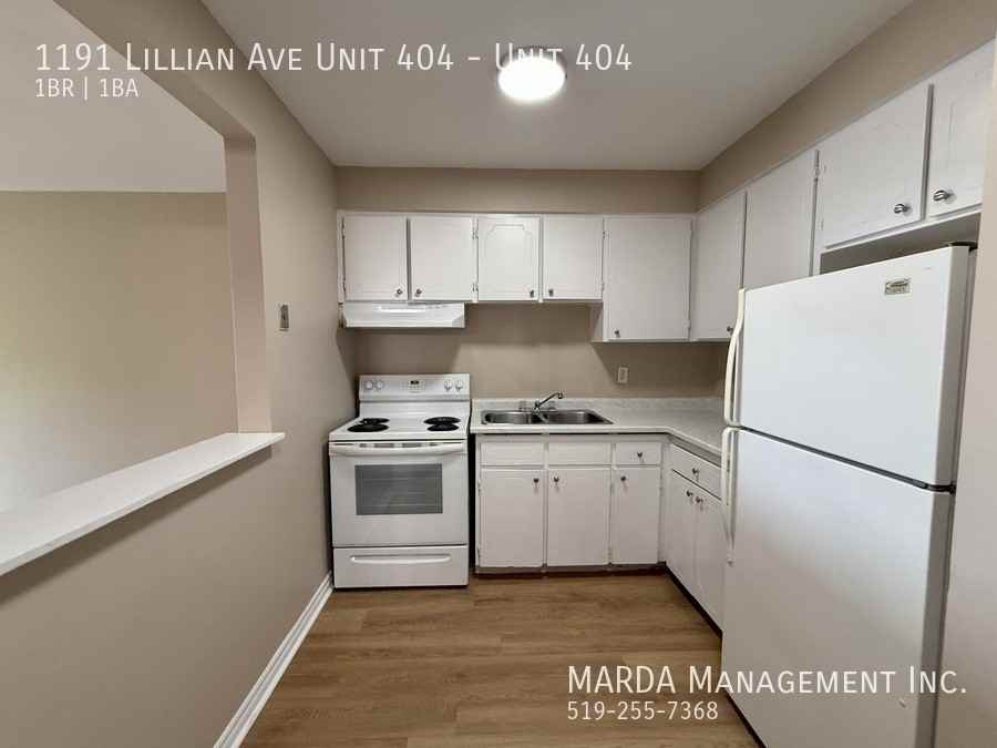 1191 Lillian Ave Unit 404 #404 - Photo 4 of 32