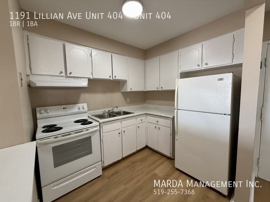 1191 Lillian Ave Unit 404 #404 - Photo 5 of 32