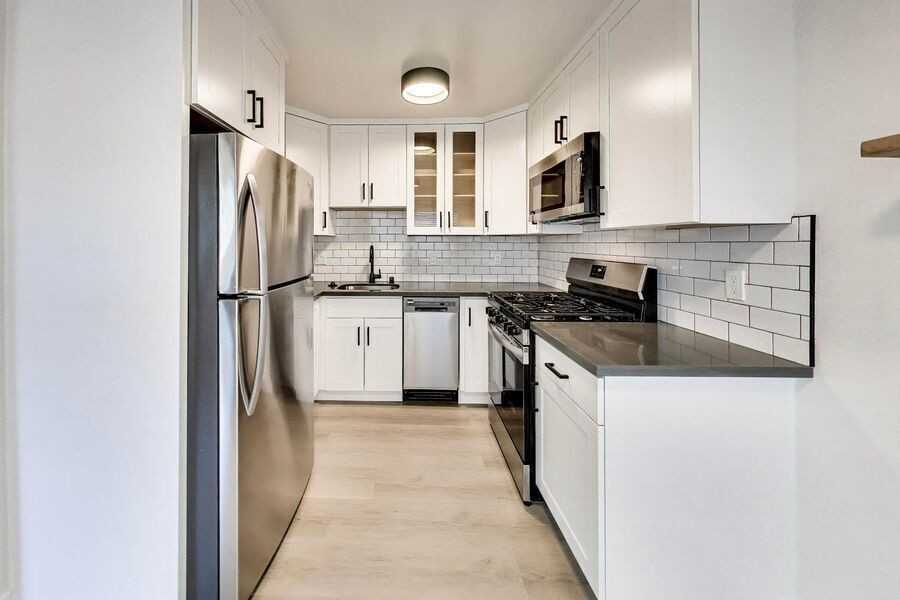 1265 Oak Grove Ave #05 - Photo 4 of 8