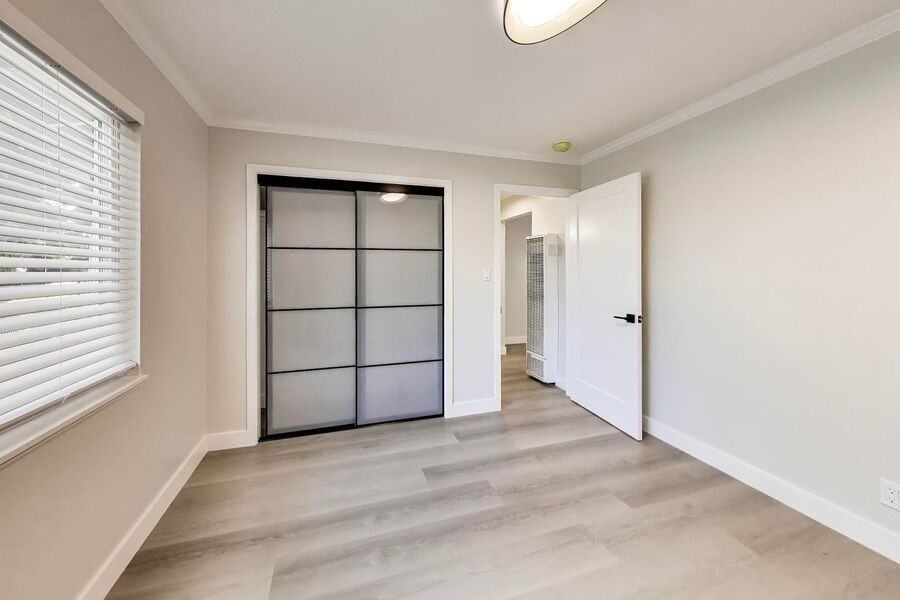 1265 Oak Grove Ave #05 - Photo 6 of 8