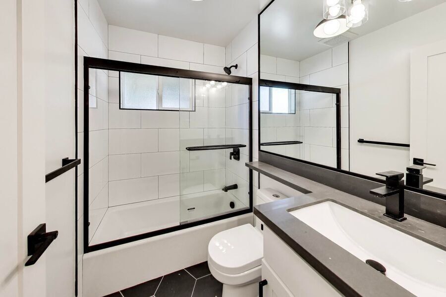 1265 Oak Grove Ave #05 - Photo 7 of 8