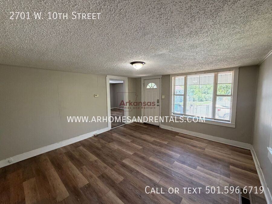 2701 W 10th St - Photo 2 of 12