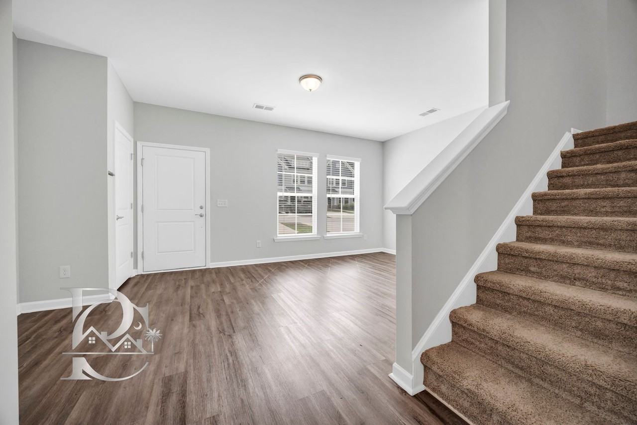 185 Northwood St - Photo 6 of 33