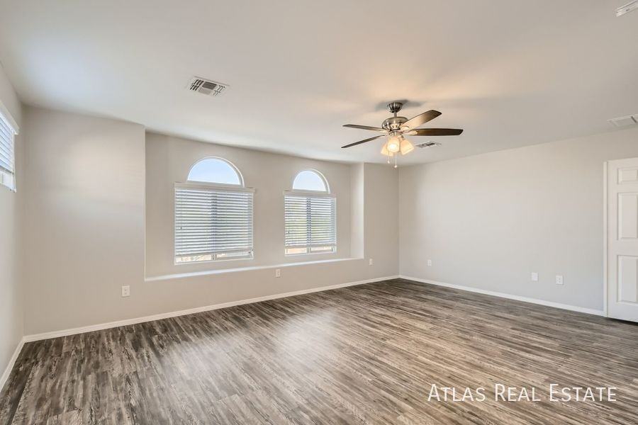 11140 W Snaketown St - Photo 5 of 36
