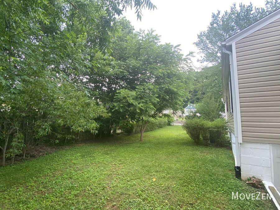 2301 Cherokee Ln - Photo 4 of 19