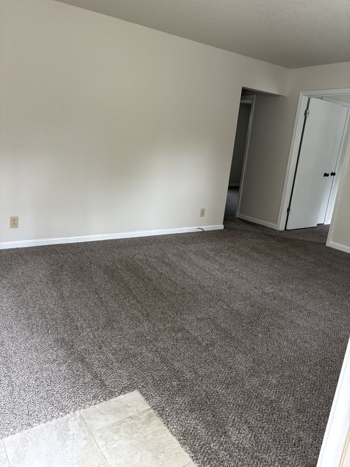 113 W Fork Dr #C - Photo 4 of 8