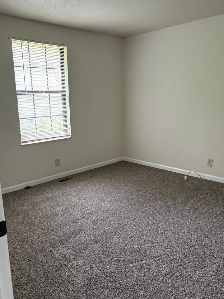 113 W Fork Dr #C - Photo 6 of 8