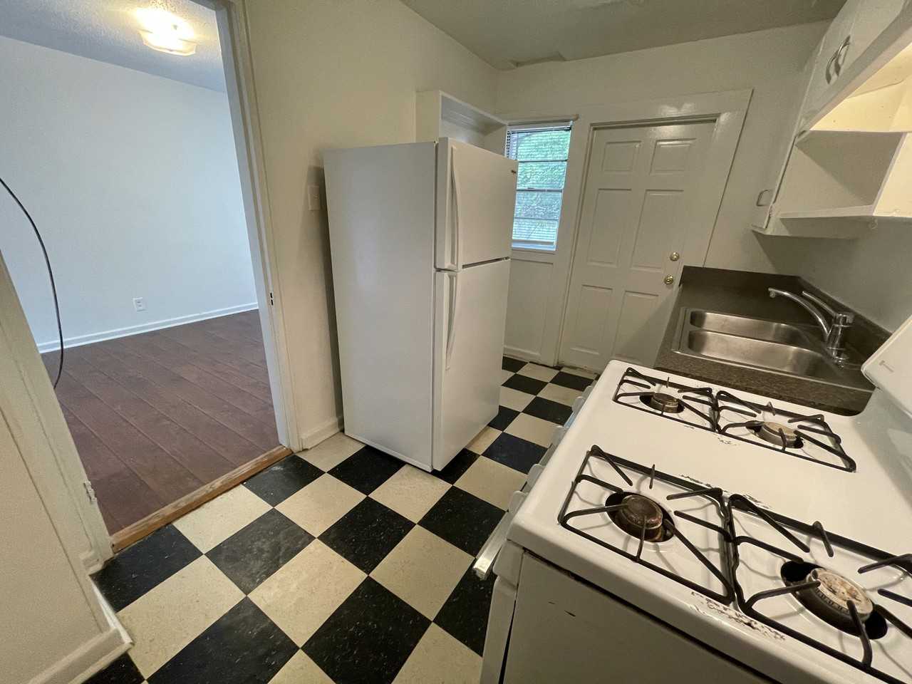 1651 Valley Ave #B - Photo 6 of 17