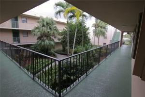 featured image of 10525 Sw 112th Ave #216