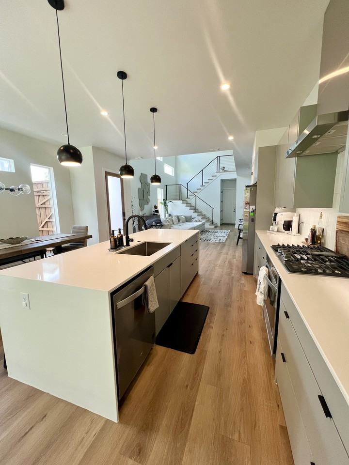 2407 Crossman Ave #NA - Photo 5 of 22