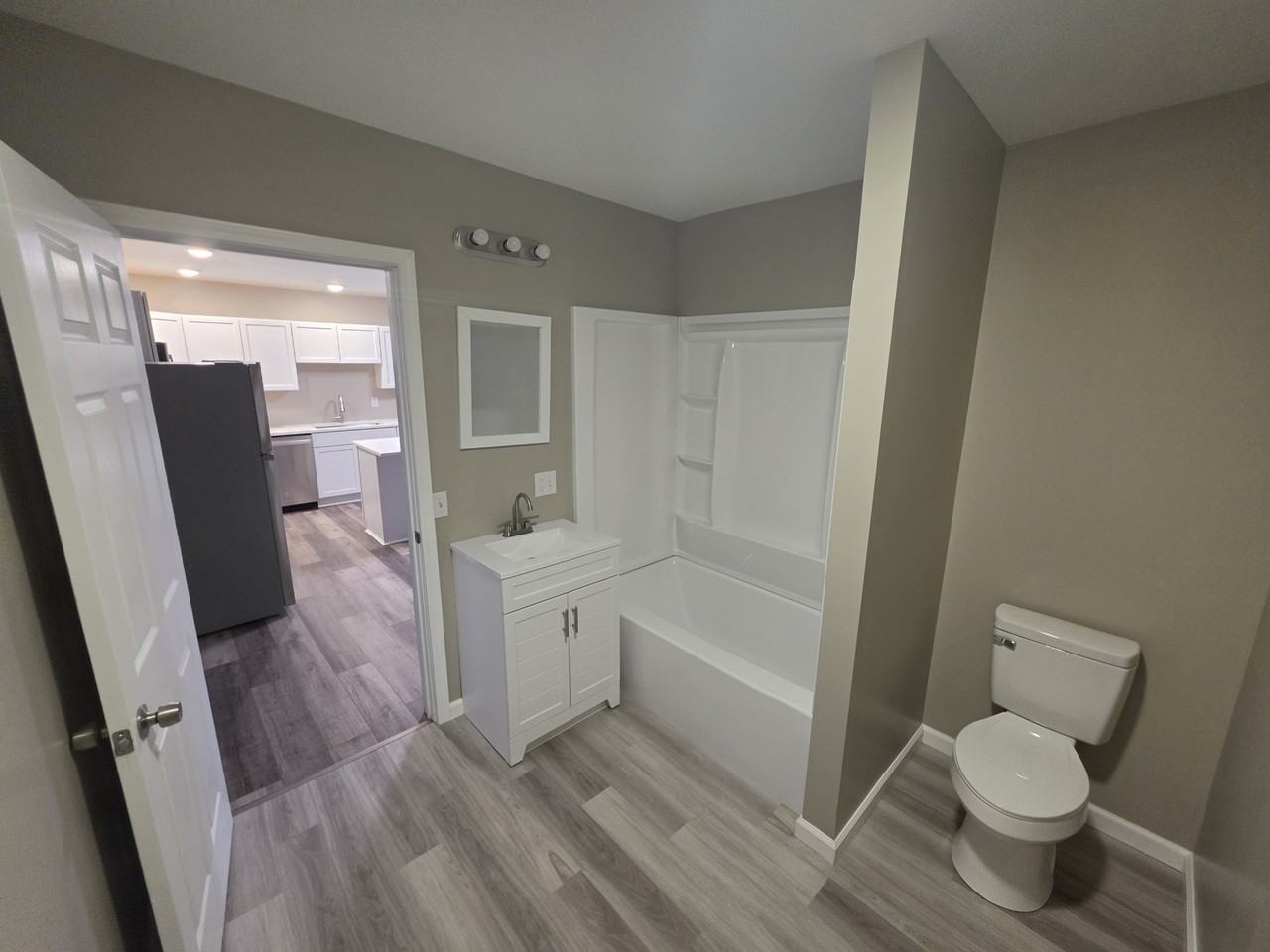 506 W Dominick St #1 - Photo 5 of 10