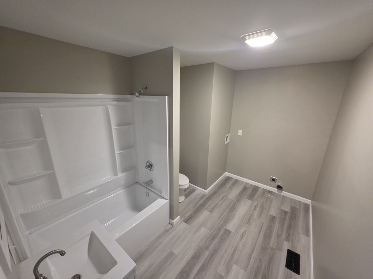 506 W Dominick St #1 - Photo 6 of 10