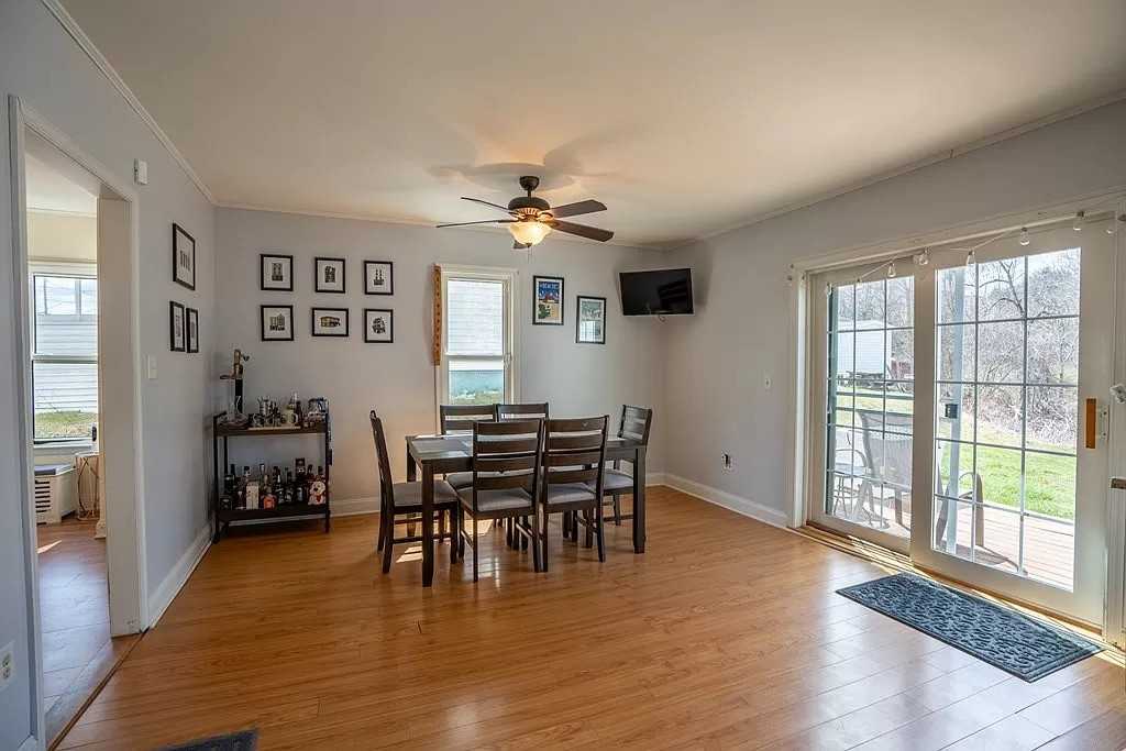 210 S Keystone Ave #NA - Photo 4 of 28