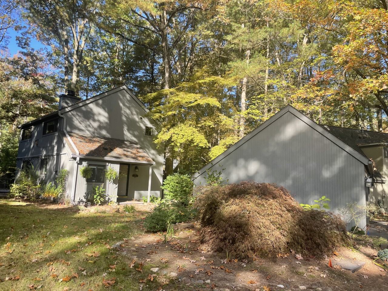 11 Clover Ct #NA - Photo 2 of 8