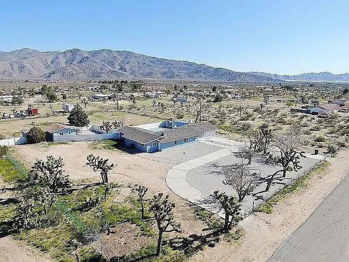 25920 Del Sol Rd #NA - Photo 3 of 9