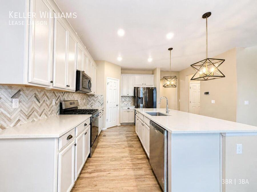915 Alpine Aven St - Photo 6 of 20