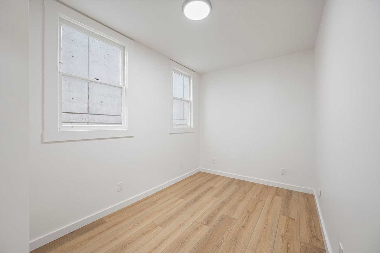 2100 Post St #12 - Photo 7 of 13